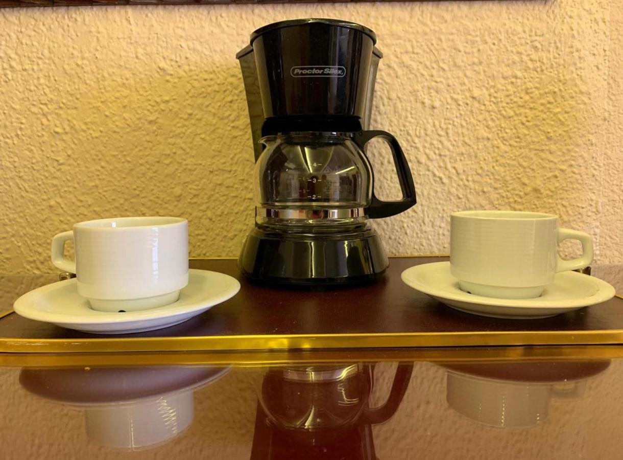 Hotel Geneve Cd De Mexico Exterior photo A coffee pot