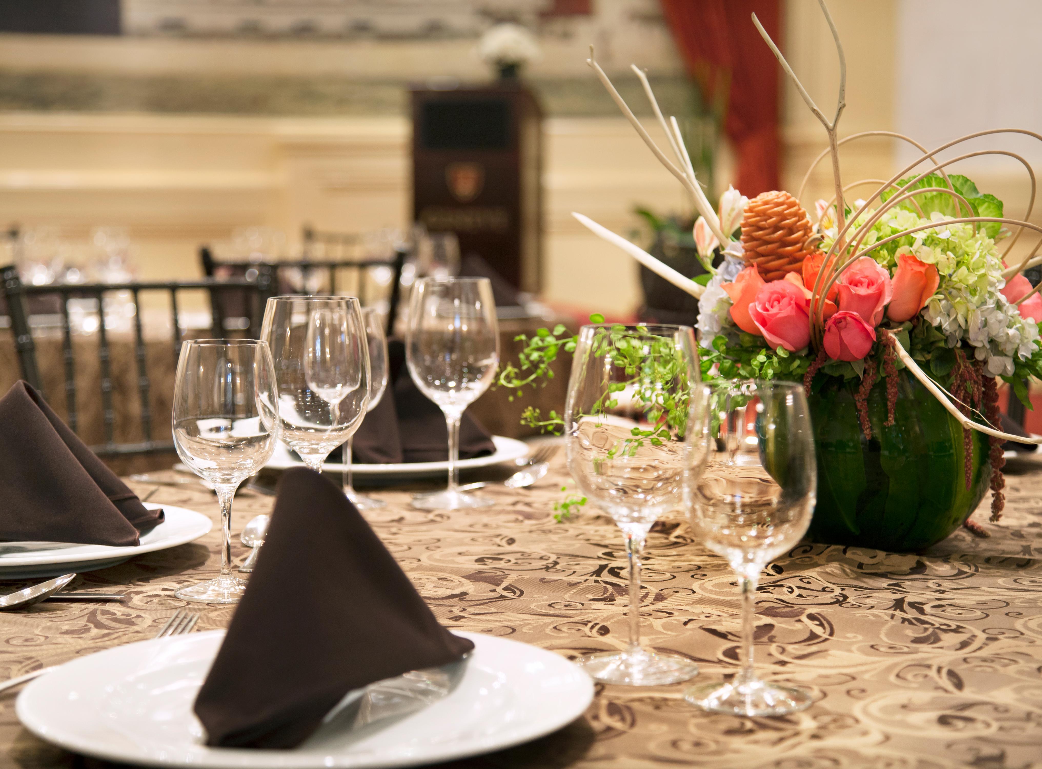 Hotel Geneve Cd De Mexico Exterior photo A table set for a formal dinner